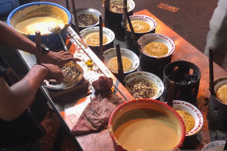 Kuliner Martabak Piring Cocok Di Nikmati Di Kala Malam Harimu