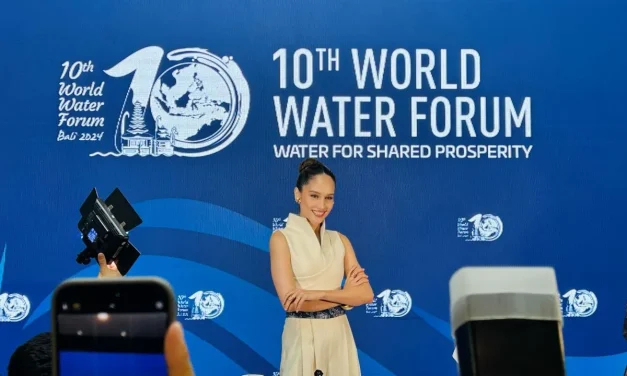 Cinta Laura: Antara Sorotan Panggung Dengan Kepedulian Sosial