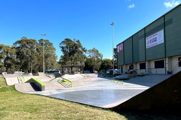 Warga New Iberia Hadiri Peresmian Skate Park Baru, Yuk Simak