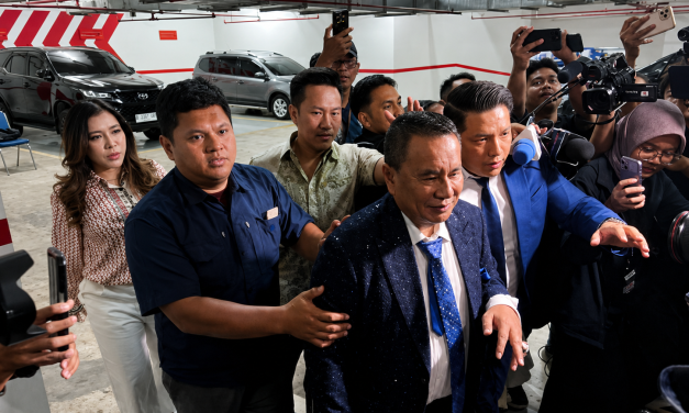 Hotman Paris Kini Resmi Jadi Kuasa Hukum Febrie Adriansyah