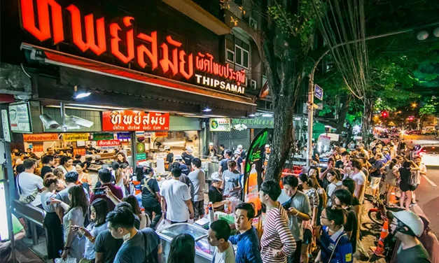 Wisata Kuliner Bangkok: Menyantap Hidangan Khas Thailand